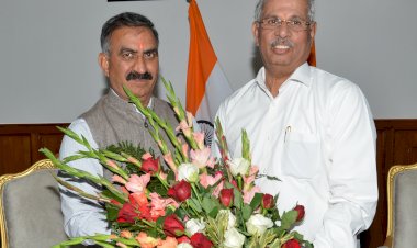 मुख्यमंत्री ने राज्यपाल से भेंट की