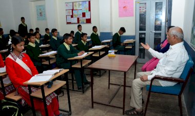 राज्यपाल ने विद्यार्थियों से किया संवाद