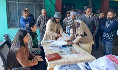 ’नाहन उप-मंडल के त्रिलोकपुर में ‘‘प्रशासन गाँव की ओर’’ शिविर आयोजित’