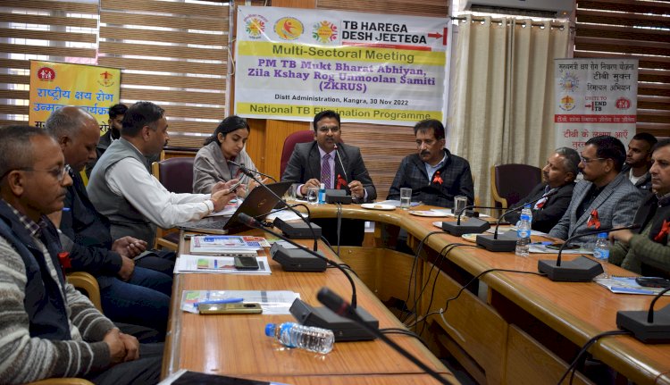 संभावित आपदा से निपटने के लिए तैयार रहें सभी विभाग -उपायुक्त बर्फबारी के दौरान सम्पर्क मार्गों की तुरंत बहाली के प्रबंध करें लोक निर्माण