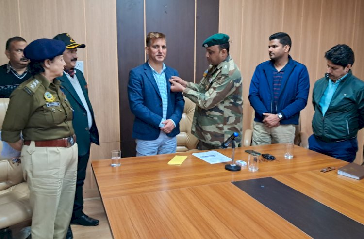 उपायुक्त ने की सशस्त्र सेना झंडा दिवस पर दिल खोलकर दान करने की अपील