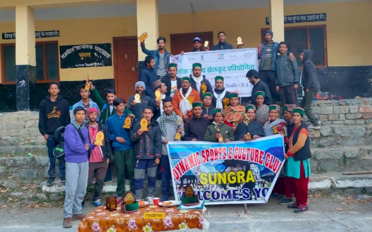 नेहरू युवा केन्द्र ने आयोजित की  खण्ड स्तरीय खेल प्रतियोगिता  युवा मंडल बरी ने मारी वॉलीबॉल में बाजी