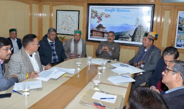 मुख्यमंत्री ने प्रदेश में भू-धंसाव संभावित स्थानों की पहचान करने के दिए निर्देश