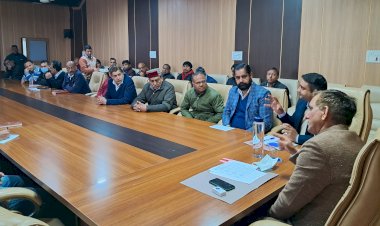 सिंगल यूज प्लास्टिक के कैरी बैग पूरी तरह प्रतिबन्धित-उपायुक्त अब 80 जीएसएम का नाॅन वाॅवन कैरी बैग ही प्रयोग होगा