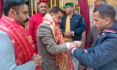 सीपीएस रामकुमार ने माता श्री चिंतपूर्णी के दरबार में टेका माथा