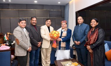 नड्डा से दिल्ली में भेंट की और उनको एक बार फिर राष्ट्रीय अध्यक्ष चुने जाने पर शुभकामनाएं दी