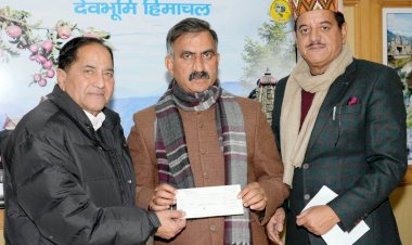 मुख्यमंत्री राहत कोष में 11 लाख रुपये का अंशदान