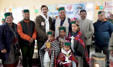 विकसित व सशक्त राष्ट्र के निर्माण के लिए महिलाओं के प्रति सोच बदलने की है जरूरत - जगत सिंह नेगी