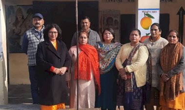 बोहलियों जमा दो स्कूल में तिरंगा लहराया,छात्रों को संविधान का महत्व बताया