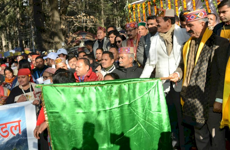 मुख्यमंत्री ने मनाली में शरद् महोत्सव का शुभारंभ किया