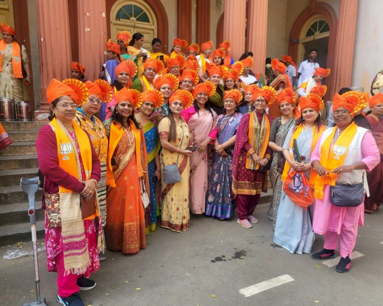 भाजपा महिला मोर्चा राष्ट्रीय कार्यकारिणी  की तुमकुर कर्नाटक में आयोजित दो दिवसीय बैठक