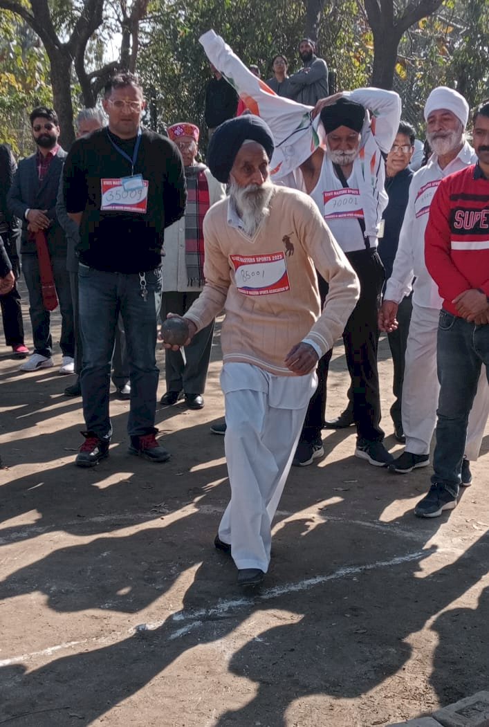 पावंटा साहिब में मेस्ट्रो स्पोर्ट्स एसोसिएशन पुरुष एवं महिला प्रतियोगिता का डीसी सिरमौर ने किया आगाज......