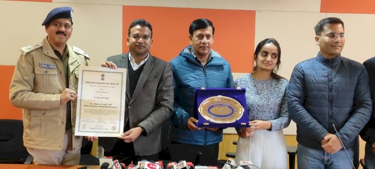 डीसी बोले...जनता को सुगम सेवाएं देना है ध्येय, इसमें सूचना प्रौद्योगिकी के सदुपयोग और लोक उपयोगी ऐप्स बनाने पर फोकस