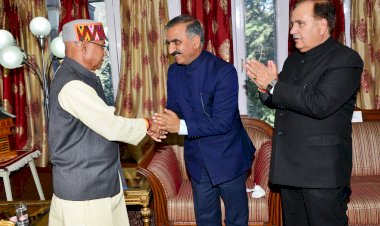 मुख्यमंत्री ने पदभार ग्रहण करने पर राज्यपाल को बधाई दी
