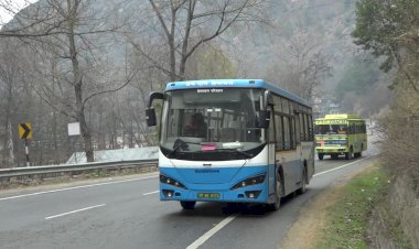 ज़िला कुल्लू में विद्युत वाहनों के सफ़ल  संचालन से पर्यावरण मित्र एवं सस्ती,सुगम यात्रा एक अनुकरणीय मॉडल।