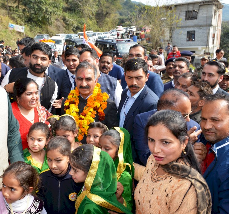 मुख्यमंत्री के पहली बार नादौन पहुंचने पर उत्सव का माहौल