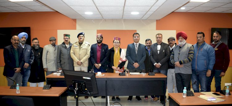 राष्ट्रीय अल्पसंख्यक आयोग की सदस्य रिंचेन ल्हामो ने की 15 सूत्री कार्यक्रम के कार्यान्वयन की समीक्षा, बोलीं...जरूरतमंद तक पहुंचाएं योजनाएं