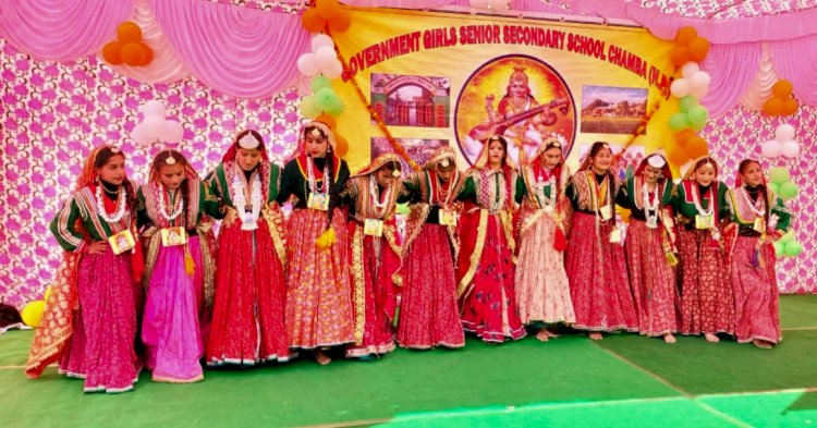 बच्चों को गुणवत्तापूर्ण शिक्षा प्रदान करना प्रदेश सरकार की प्राथमिकता : नीरज नैय्यर  पारितोषिक वितरण समारोह में नवाजे होनहार
