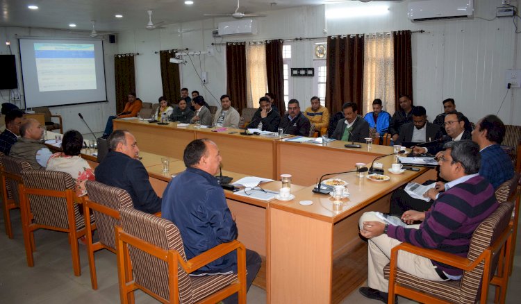 आकांक्षी जिला कार्यक्रम के तहत नीति आयोग के अधिकारियों ने की समीक्षा बैठक