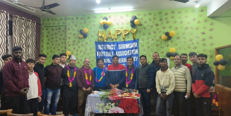 हिमाचल प्रदेश से अंडर 21 फुटबॉल प्रतियोगिता का नाहन में होगा आयोजन -जिला स्तरीय फुटबॉल प्रतियोगिता अंडर 18 व अंडर 17 अप्रैल 2023 को