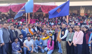 सीएम के राजनीतिक सलाहकार ने किया हमीरपुर कालेज की वार्षिक एथलेटिक्स प्रतियोगिता का शुभारंभ शिक्षा-स्वास्थ्य के लिए खुलकर बजट दे रही है सुक्खू सरकार : सुनील शर्मा बिट्टू