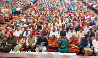 समाज एवं राष्ट्र निर्माण में महिलाओं का उल्लेखनीय योगदान - मुकेश अग्निहोत्री