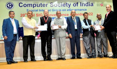 हिमाचल प्रदेश रेरा को ई-गर्वनेंस पुरस्कार...... रेरा के अध्यक्ष डॉ. श्रीकांत बाल्दी ने नई दिल्ली में प्राप्त किया पुरस्कार