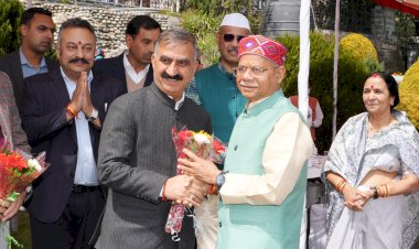 राजभवन में फलाहार ग्रहण कार्यक्रम का आयोजन