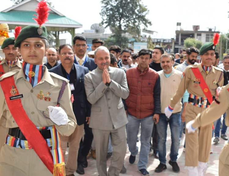विद्यार्थियों के साथ अधिक से अधिक संवाद करें वैज्ञानिक और स्कॉलर्स : सुनील शर्मा बिट्टू