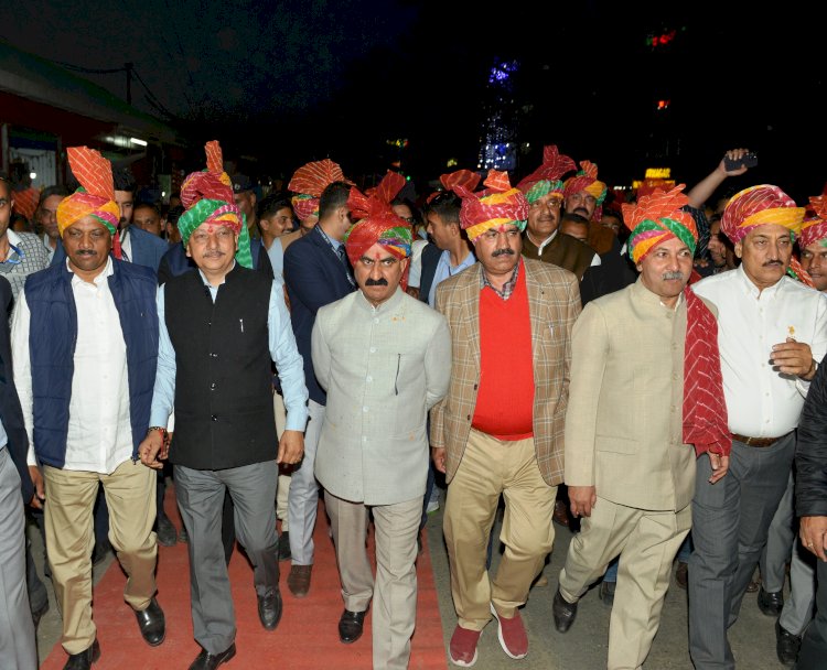 चार दिवसीय राष्ट्र स्तरीय सुजानपुर होली उत्सव का शुभारंभ किया मुख्यमंत्री ने शोभा यात्रा में भाग लेकर ऐतिहासिक मुरली मनोहर मंदिर में की पूजा-अर्चना