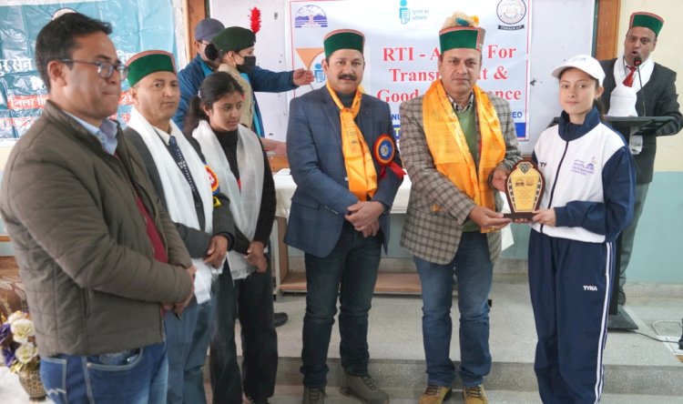 विद्यार्थी पढ़ाई के साथ-साथ सह-अकादमिक गतिविधियों में भी लें बढ़ चढ़कर भाग- उपायुक्त राजकीय महाविद्यालय रिकांग पिओ में आयोजित आर.टी.आई एक्ट पर दो दिवसीय कार्यशाला हुई सम्पन्न