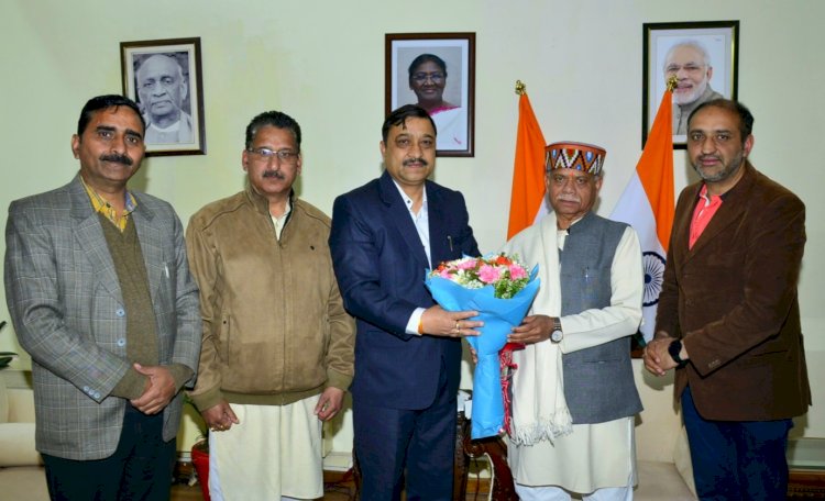 स्कूली बच्चों की वर्दी बंद करना दुर्भाग्यपूर्ण : कश्यप • 14 मार्च को लोकतंत्र प्रहरी राज्यपाल से करेंगे भेंट