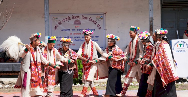 अपनी समृद्ध संस्कृति को साथ लेकर आगे बढ़े युवा - उपायुक्त आई.टी.आई में आयोजित की स्थानीय बोली पर भाषण, लोकनृत्य व लोकगीत प्रतियागिता