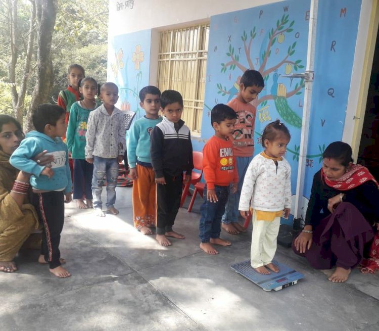 स्वस्थ शिशु स्पर्धा और कुकिंग प्रतियोगिता से दिया पोषण का संदेश सीडीपीओ कार्यालय सुजानपुर ने आयोजित की प्रतियोगिताएं