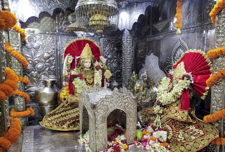 बाल भिक्षावृत्ति व बाल मजदूरी के खिलाफ माँ बालासुंदरी मेला त्रिलोकपुर में विशेष अभियान।