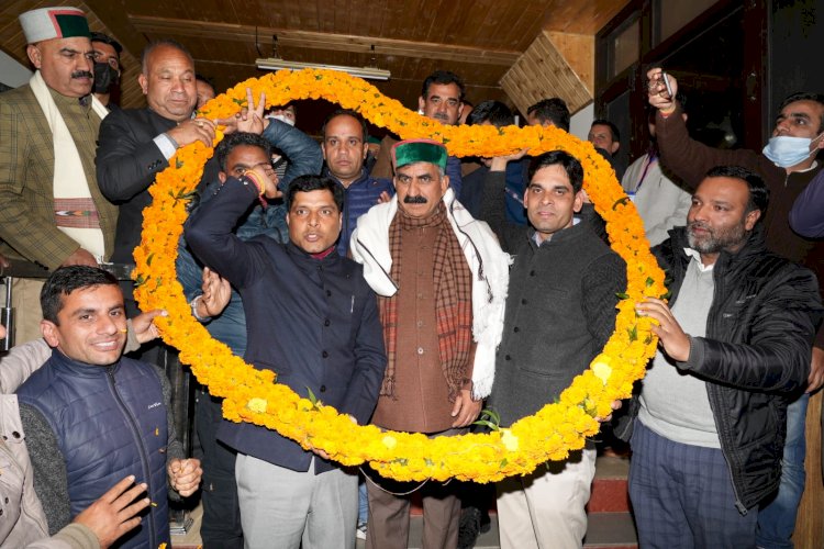राष्ट्रीय स्वास्थ्य मिशन अनुबंध कर्मचारी संघ का एक डेपुटेशन मुख्यमंत्री से मिला......