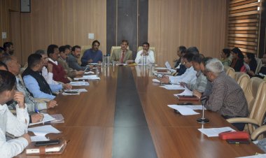 नाहन चैगान में धूमधाम से मनाया जाएगा जिला स्तरीय हिमाचल दिवस-डीसी       उप-मुख्यमंत्री मुकेश अग्निहोत्री करेंगे ध्वजारोहण