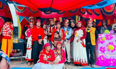 बंजार के गोपालपुर में महिला सम्मेलन........ चार पंचायतों के 15 महिला मंडलों ने लिया भाग हुए विभिन्न कार्यक्रम.....