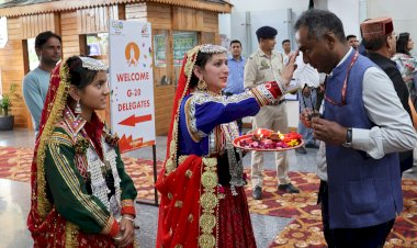 जी20 सम्मेलन........धर्मशाला पहुंचे जी20 देशों के 60 डेलीगेट्स..... हिमाचली संस्कृति में रंगे विदेशी मेहमान, खास अंदाज में हुआ स्वागत