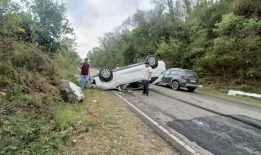 नेशनल हाईवे  पर पलटी भाजपा विधायक की कार, बाल-बाल बचे सतपाल सत्ती...