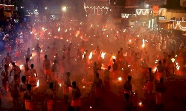 मैंगलोर के दुर्गा पारमेश्वरी मंदिर जहां.... भक्त आग से खेलते है.....