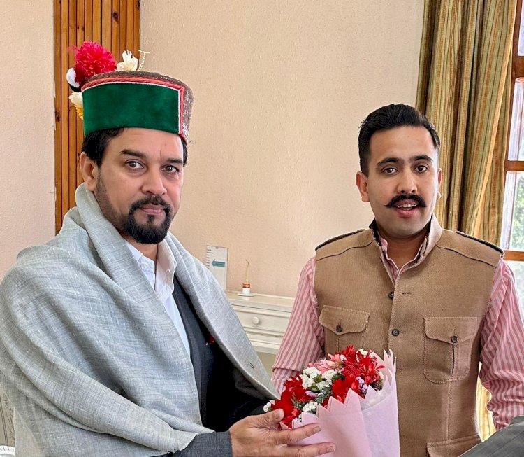 विक्रमादित्य सिंह ने की केंद्रीय युवा कार्य व खेल मंत्री से भेंट........  शिमला के कटासनी में अंतर्राष्ट्रीय स्तर की शूटिंग रेज़ स्थापित करने के लिए सैद्धातिक  स्वीकृति का किया आग्रह
