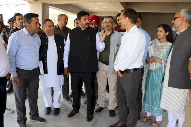उप मुख्यमंत्री ने किया निर्माणाधीन ऑडिटोरियम का निरक्षण।...... समयबद्ध तरीके से कार्य पूर्ण करने के दिए निर्देश।