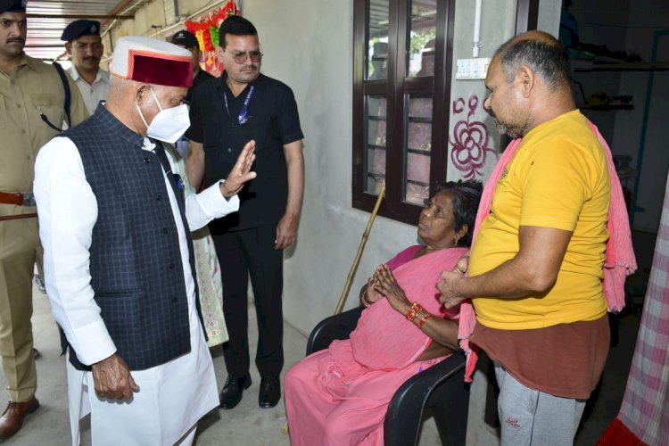 राज्यपाल ने किया कोटला खुर्द में बने कुष्ठ आश्रम का दौरा......