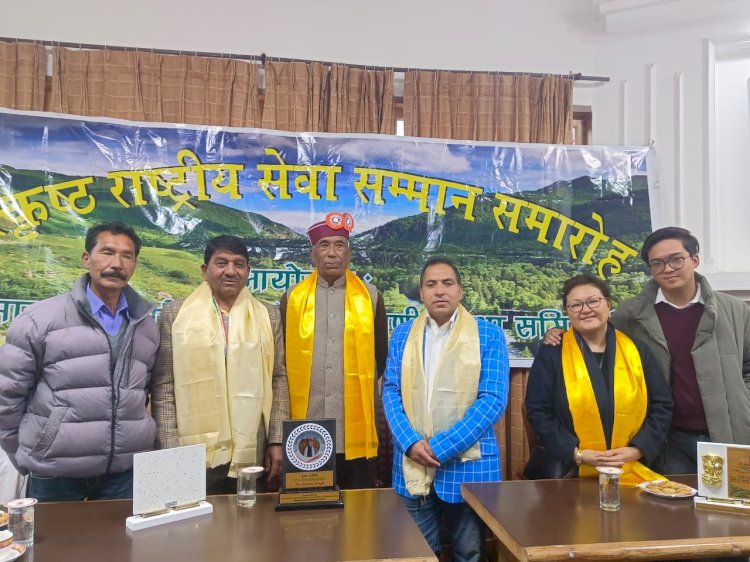 सूत्रधार कला संगम व प्रेस क्लब ऑफ कुल्लू को उत्कृष्ट सेवा के लिए राष्ट्रीय पुरस्कार से किया सम्मानित