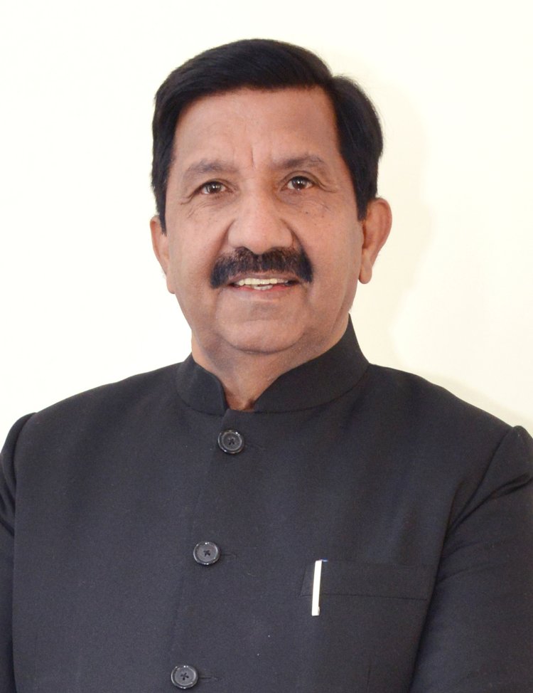 नगर निगम चुनावो से पहले बीजेपी में उथल पुथल मच गई है....अग्निहोत्री
