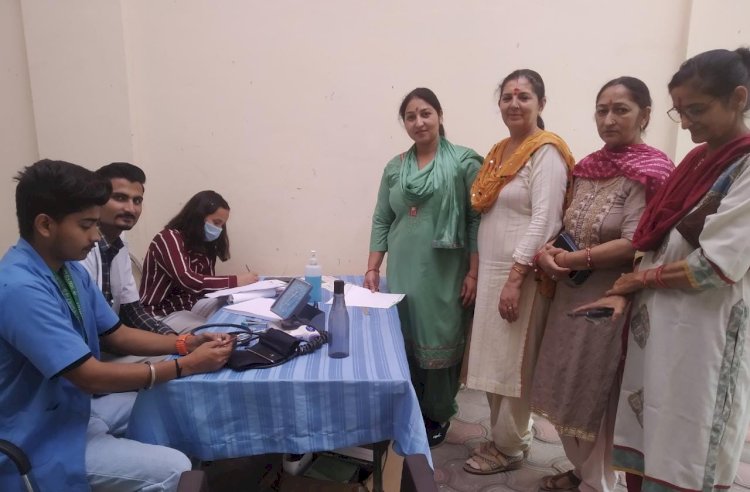 पंचायत घर सतौन में 150 मरीजों की हुई मुफ्त स्वास्थ्य  जाँच ......