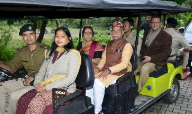 हिमाचल के गांव-गांव में है देव संस्कृतिः शुक्ल...... राज्यपाल ने लेडी गवर्नर सहित माता रेणुका जी मंदिर में पूजा अर्चना की......