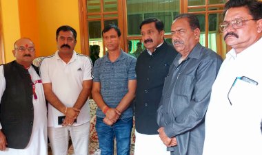 पत्रकारों पर किया गया हमला  दुर्भाग्यपूर्ण है....... उप मुख्यमंत्री ने अध्यक्ष के जल्द स्वस्थ होने कि कामना की