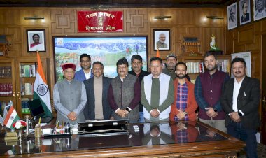 युवाओं को खेल के प्रति जागरूक करने की आवश्यकता: राज्यपाल... हिम स्पोर्ट्स एण्ड कल्चरल एसोसिएशन ने राज्यपाल से भेंट की....